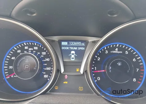 2016 Hyundai Genesis 3.8 Ultimate из США, поврежденный, VIN KMHHU6KJ4GU132290